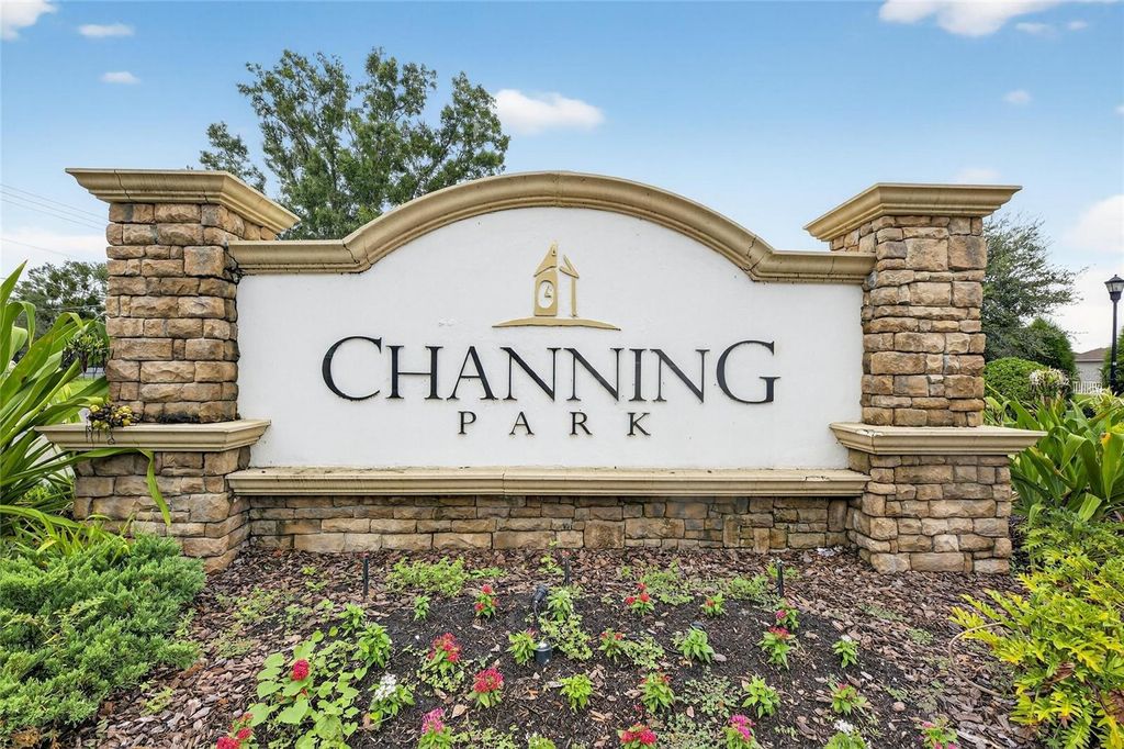 Photo of 17724 Bright Wheat Drive, Lithia, FL 33547 (MLS # TB8423535)
