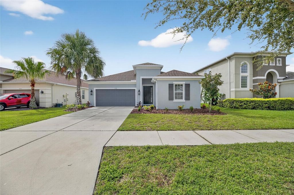 Photo of 17724 Bright Wheat Drive, Lithia, FL 33547 (MLS # TB8423535)