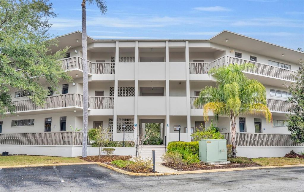 Photo of 700 Melrose Avenue #M4, Winter Park, FL 32789 (MLS # O6380927)