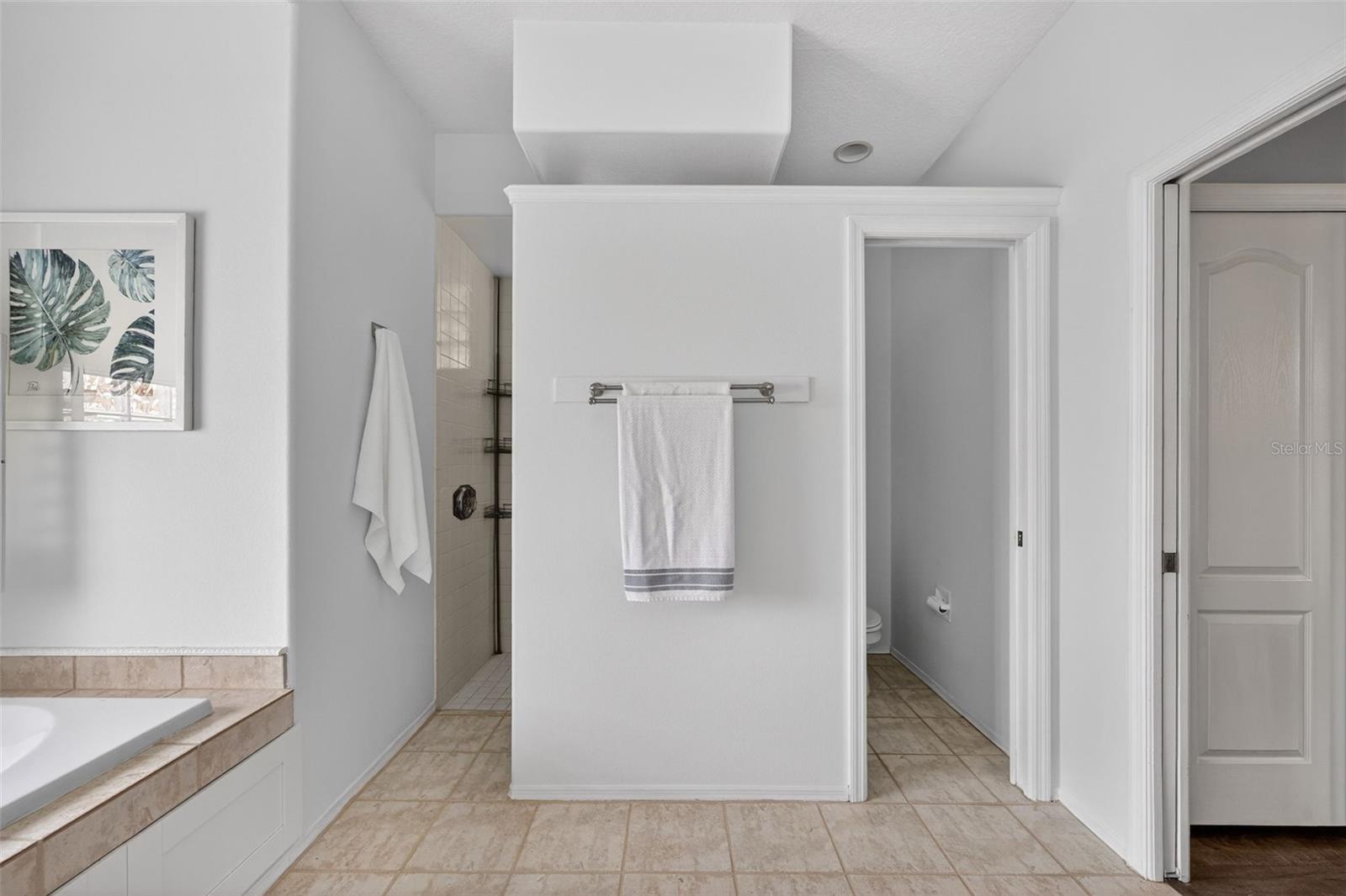 COLONIAL WOODS ESTATES - Residential