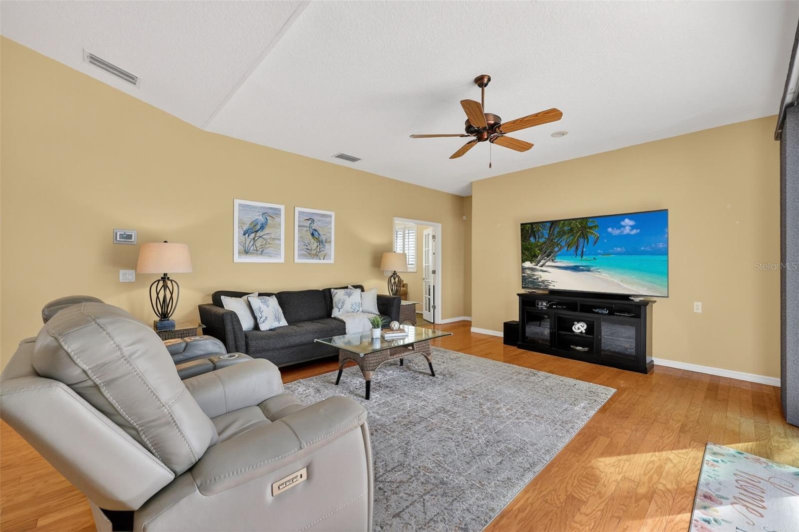 COLONIAL WOODS ESTATES - Residential