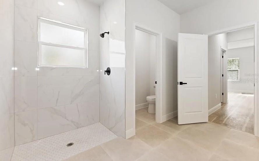 MARION OAKS UNIT 9 INT LOTS - Residential Lease