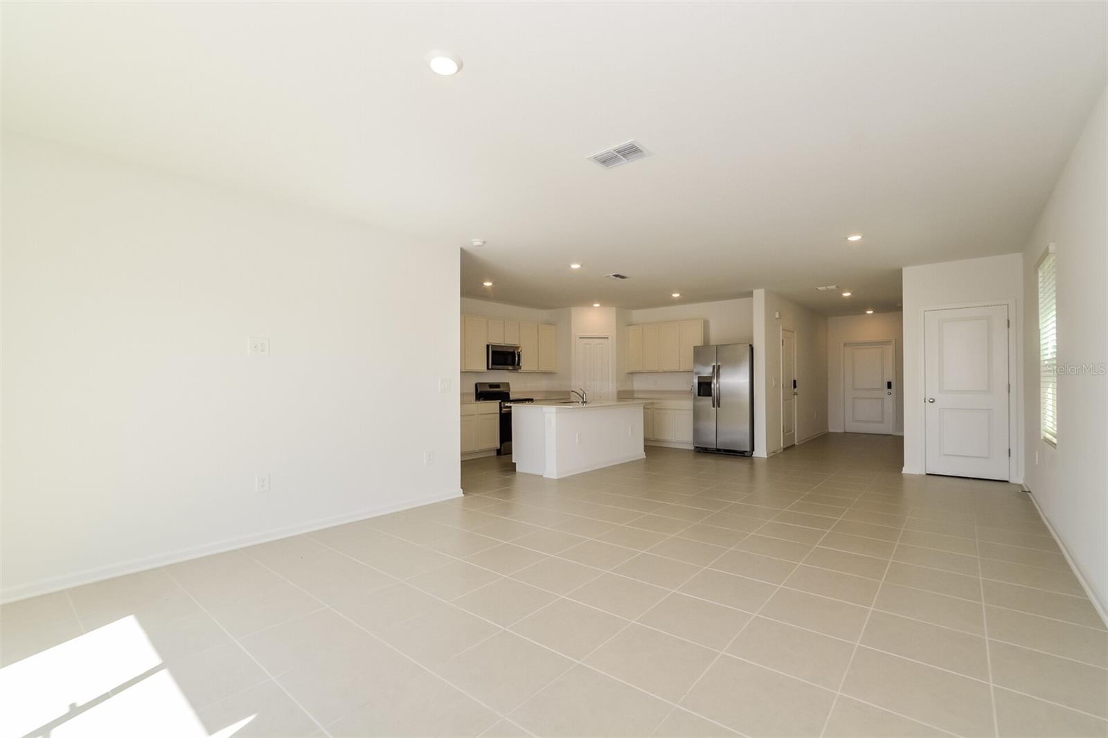 HAMILTON BLUFF SUB - Residential Lease