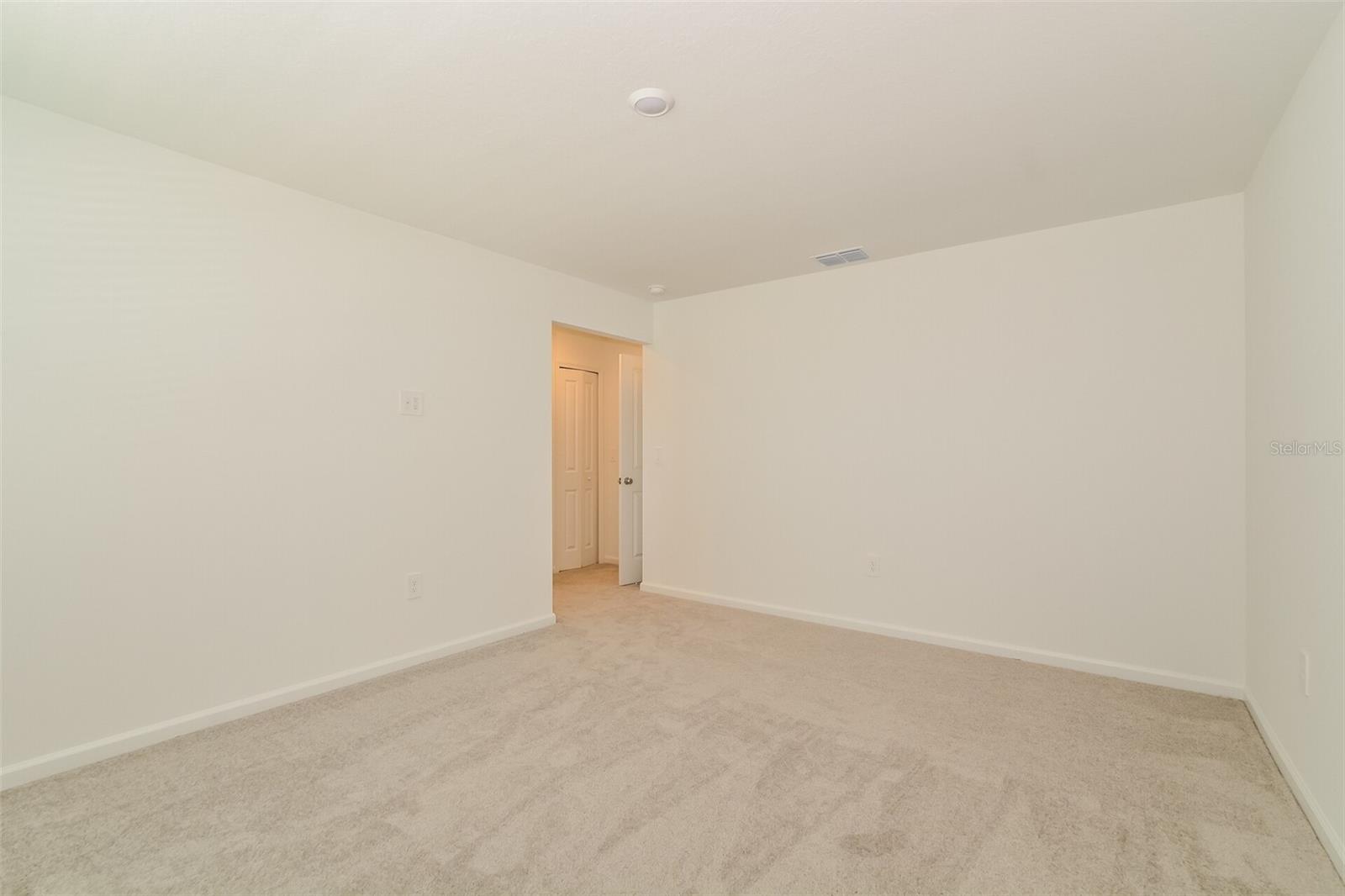 HAMILTON BLUFF SUB - Residential Lease