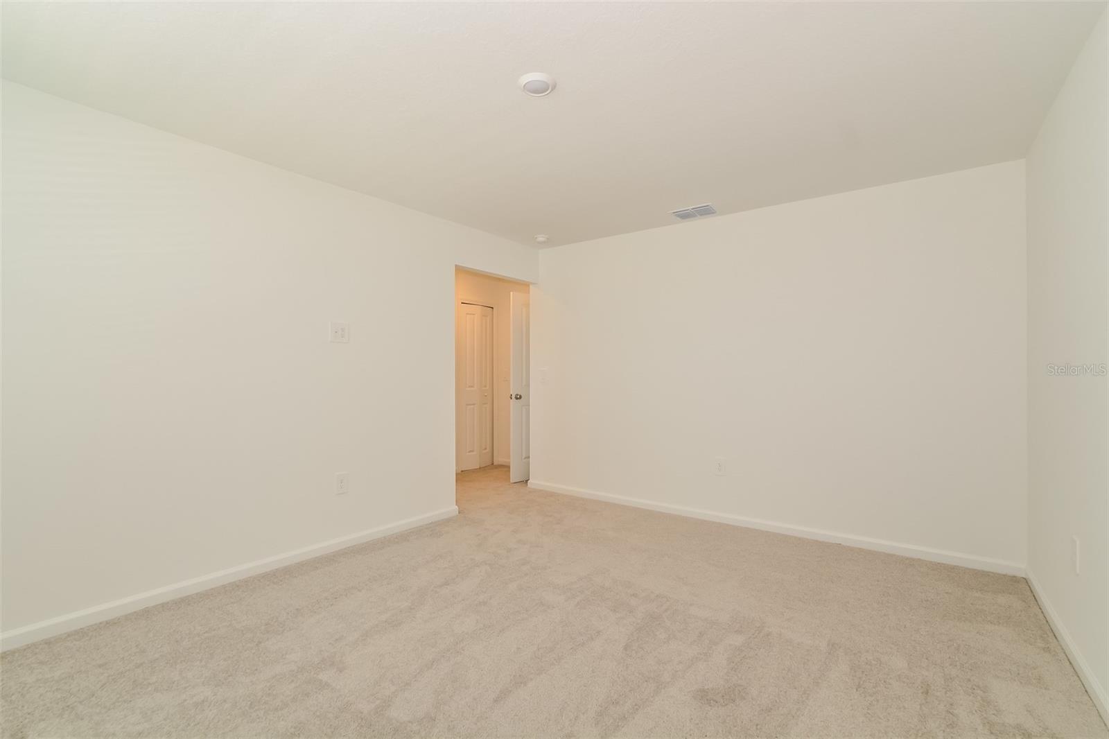 HAMILTON BLUFF SUB - Residential Lease