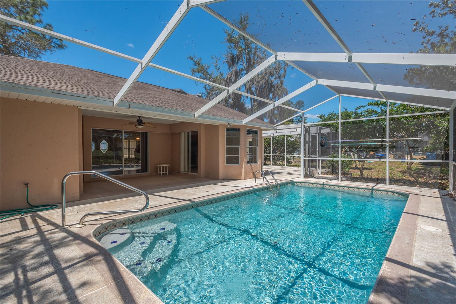 SPRING HILL - Residential