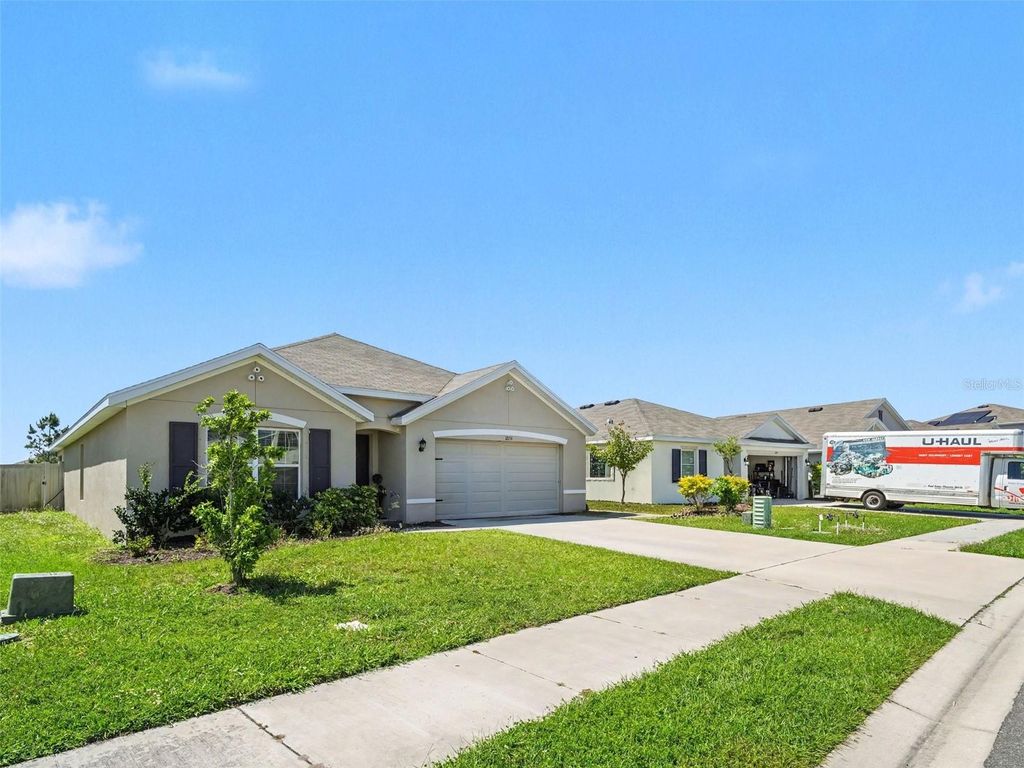 Photo of 12151 Kingsley Trail, Parrish, FL 34219 (MLS # TB8497416)