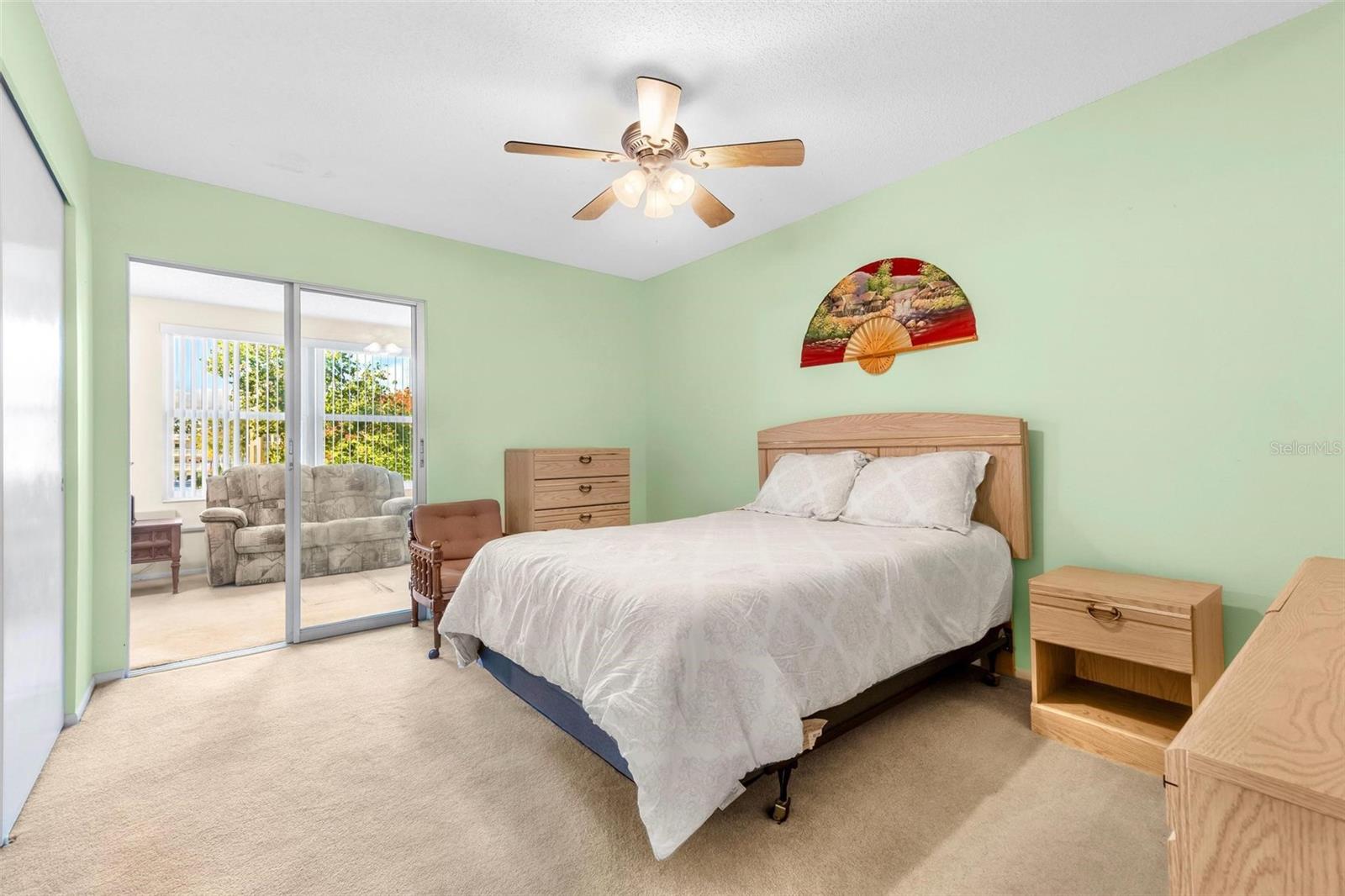 ON TOP OF THE WORLD - Residential