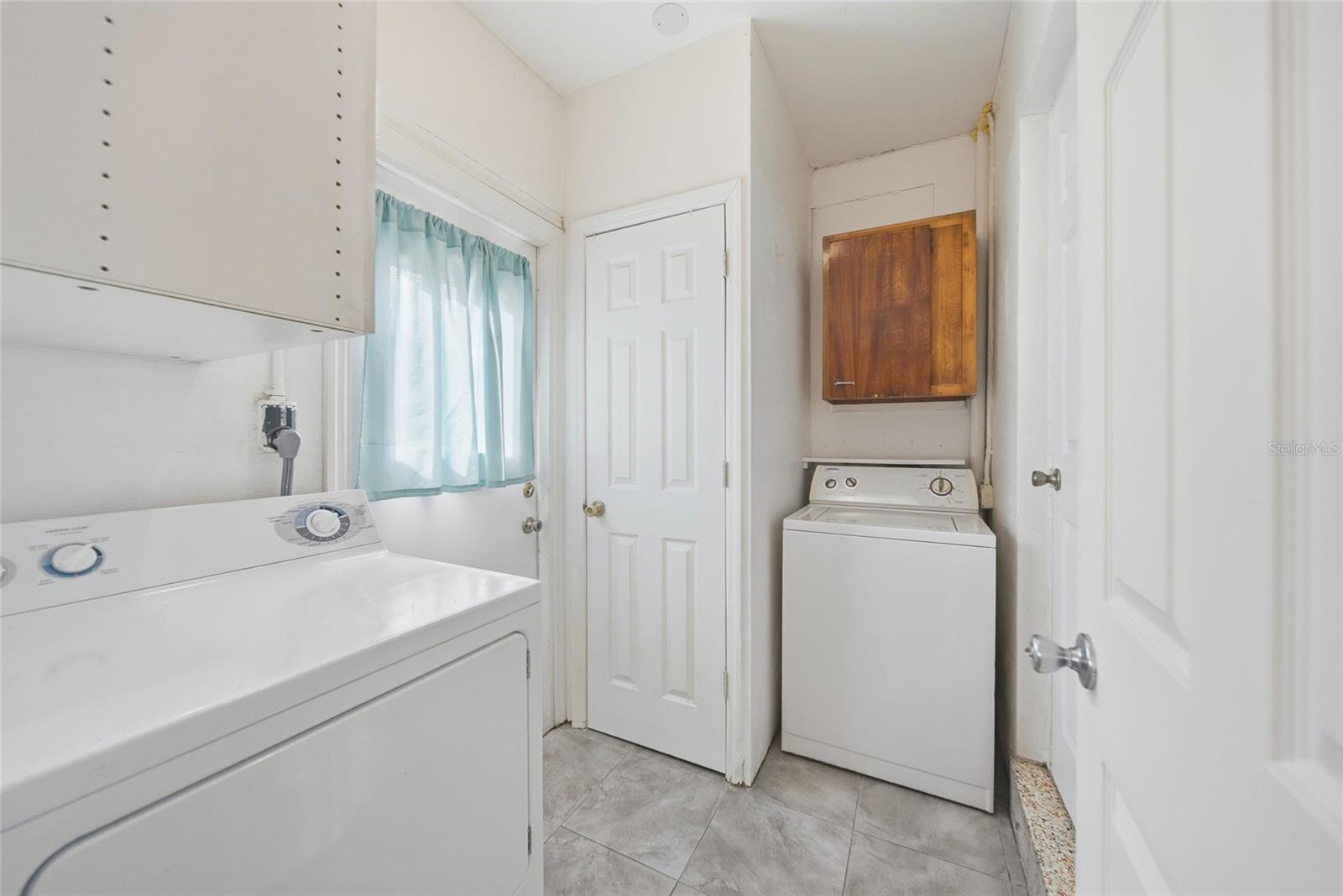 BAY VISTA PARK REP - Residential