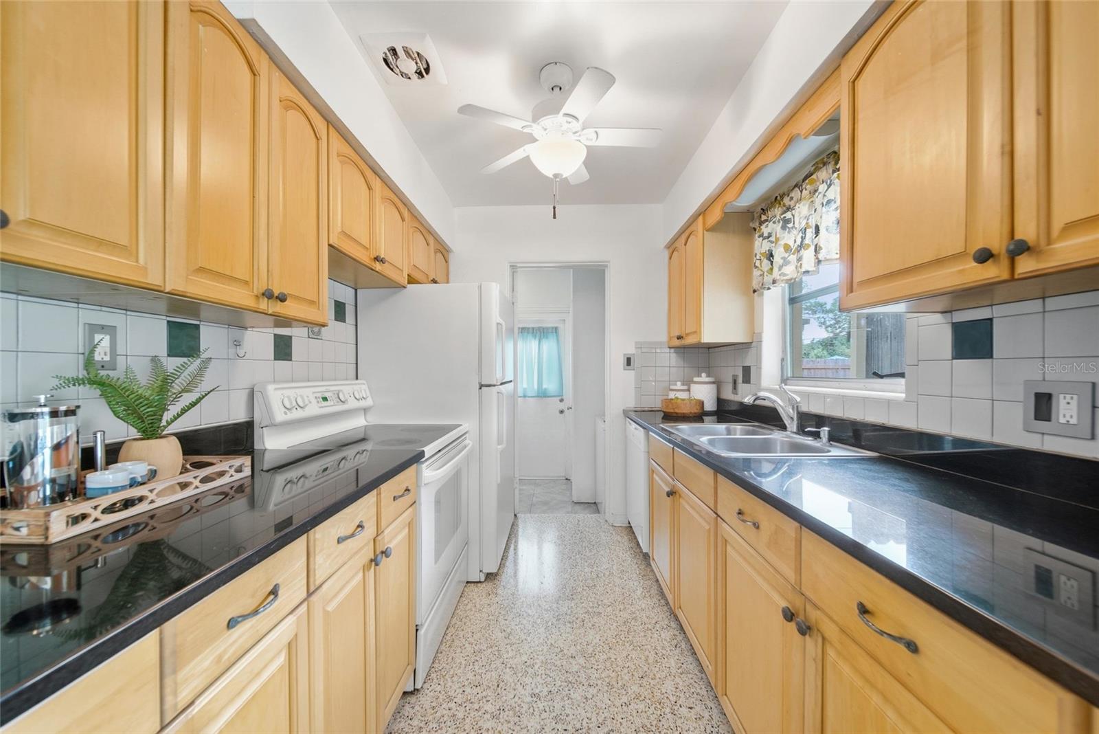 BAY VISTA PARK REP - Residential