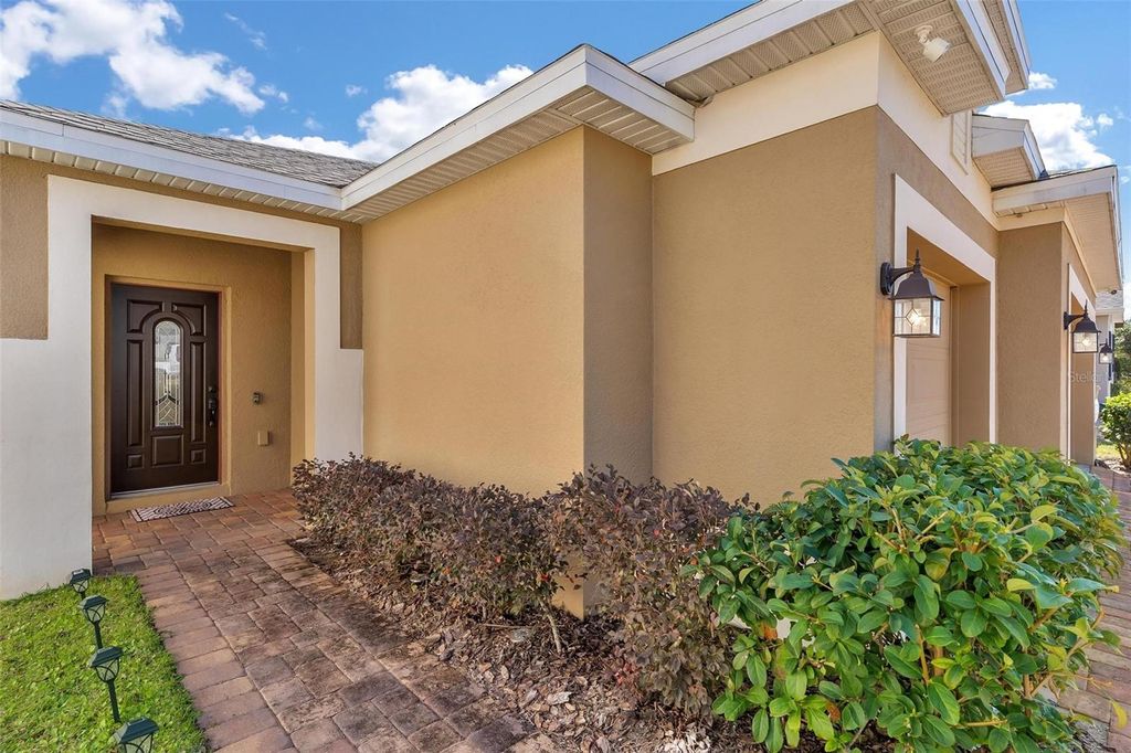 Photo of 2032 Sloans Outlook Drive, Groveland, FL 34736 (MLS # G5107634)