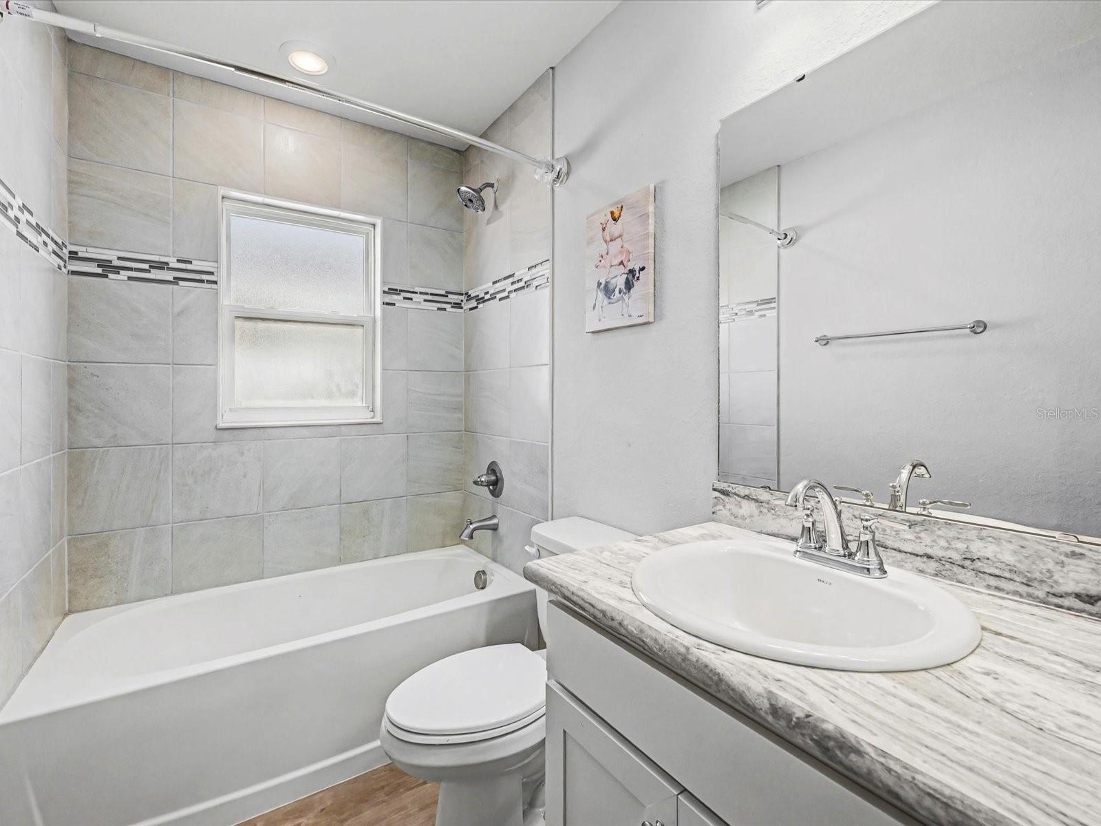 ENCLAVE/LK MYRTLE - Residential