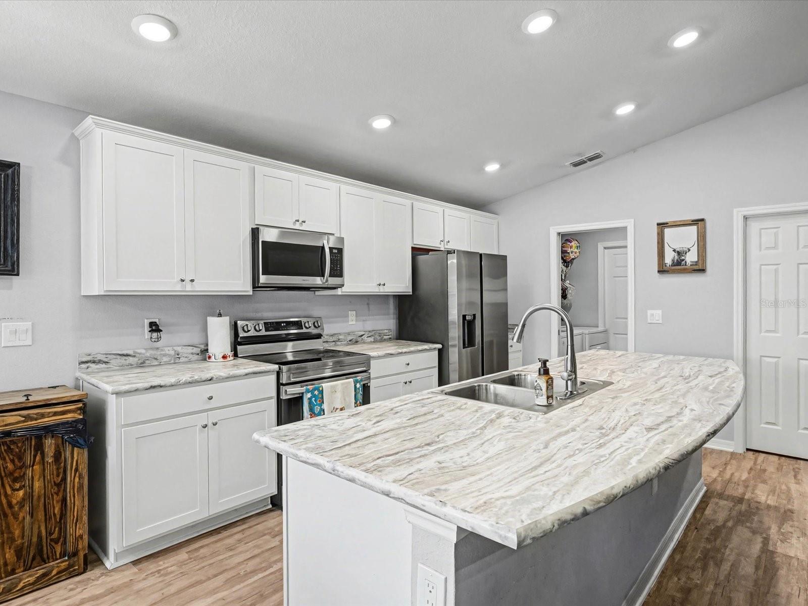 ENCLAVE/LK MYRTLE - Residential