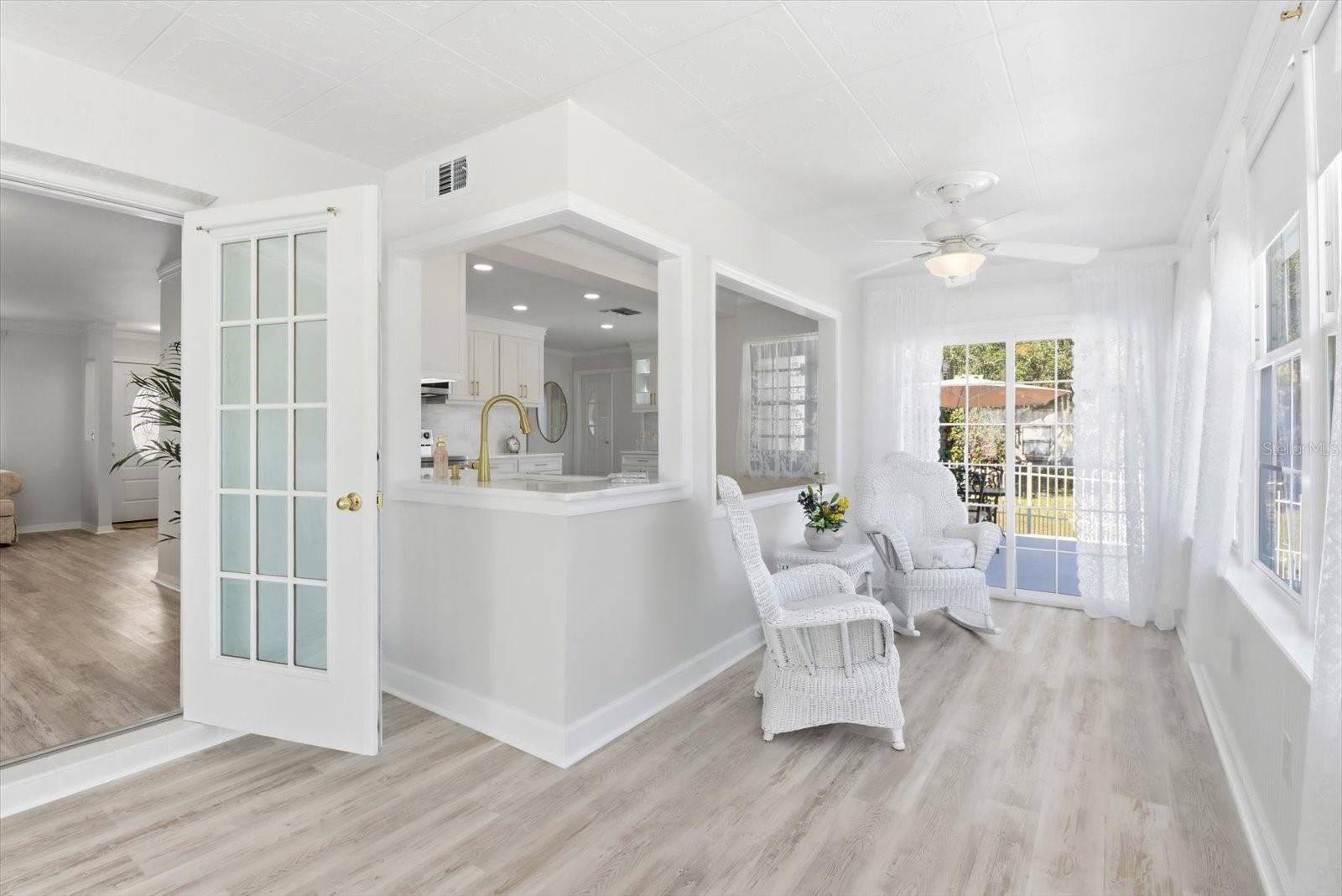 HAMPTON POINT - Residential