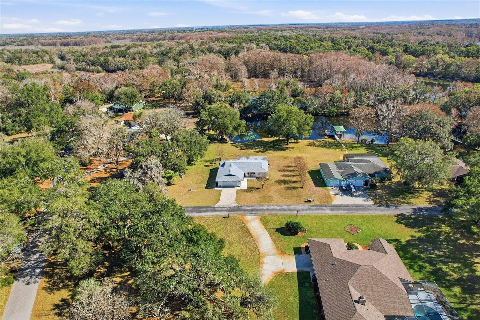 HAMPTON POINT - Residential