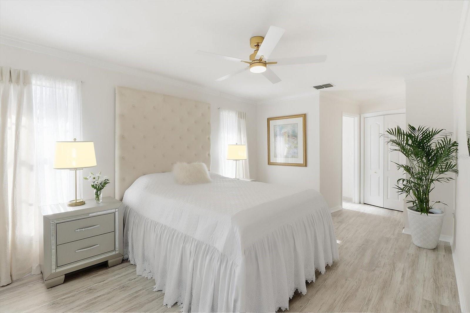 HAMPTON POINT - Residential