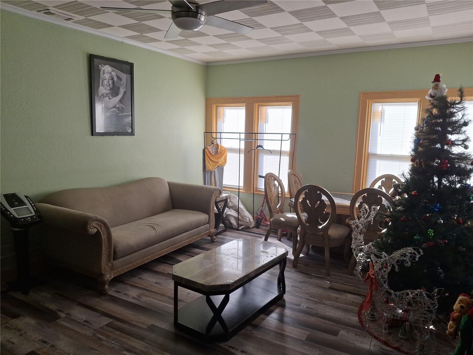 LAKE GORDON HEIGHTS - Residential