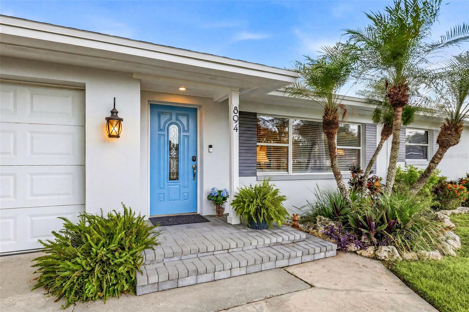 894 JOAN STREET
