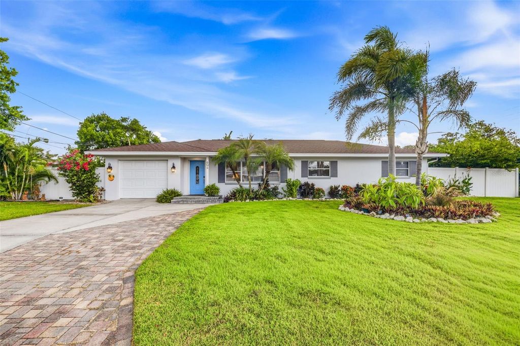 Photo of 894 Joan Street, Dunedin, FL 34698 (MLS # TB8526239)