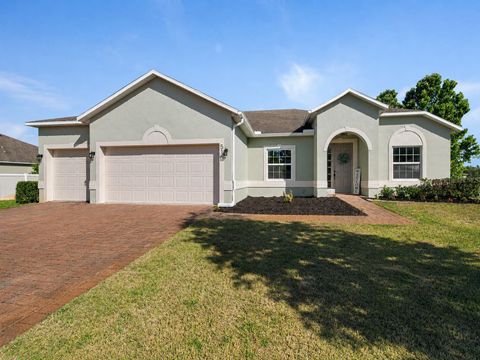 Photo of 51 Virginia Avenue, Deland, FL 32724 (MLS # V4949048)