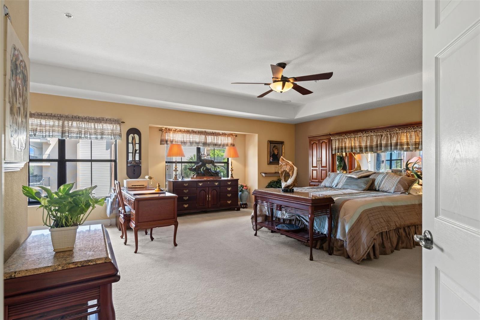 BELLA COSTA - Residential