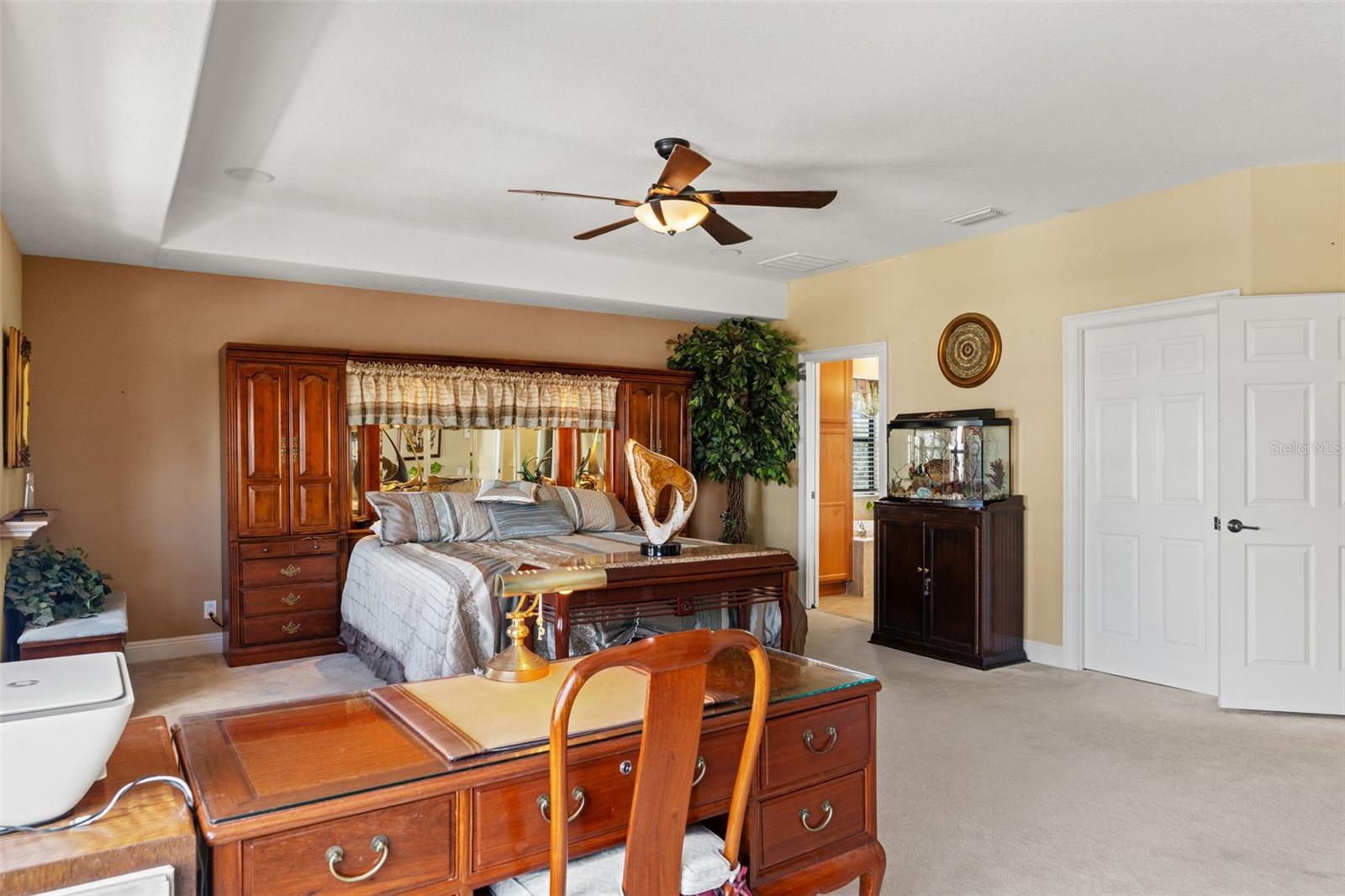 BELLA COSTA - Residential