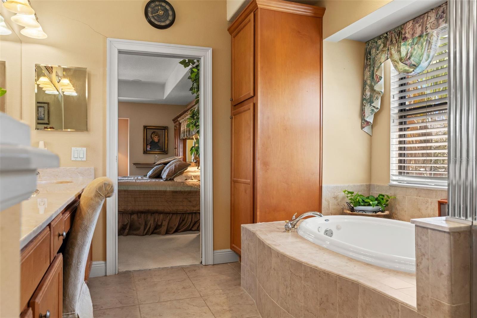 BELLA COSTA - Residential