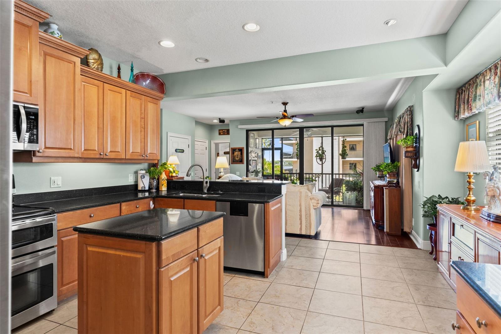 BELLA COSTA - Residential