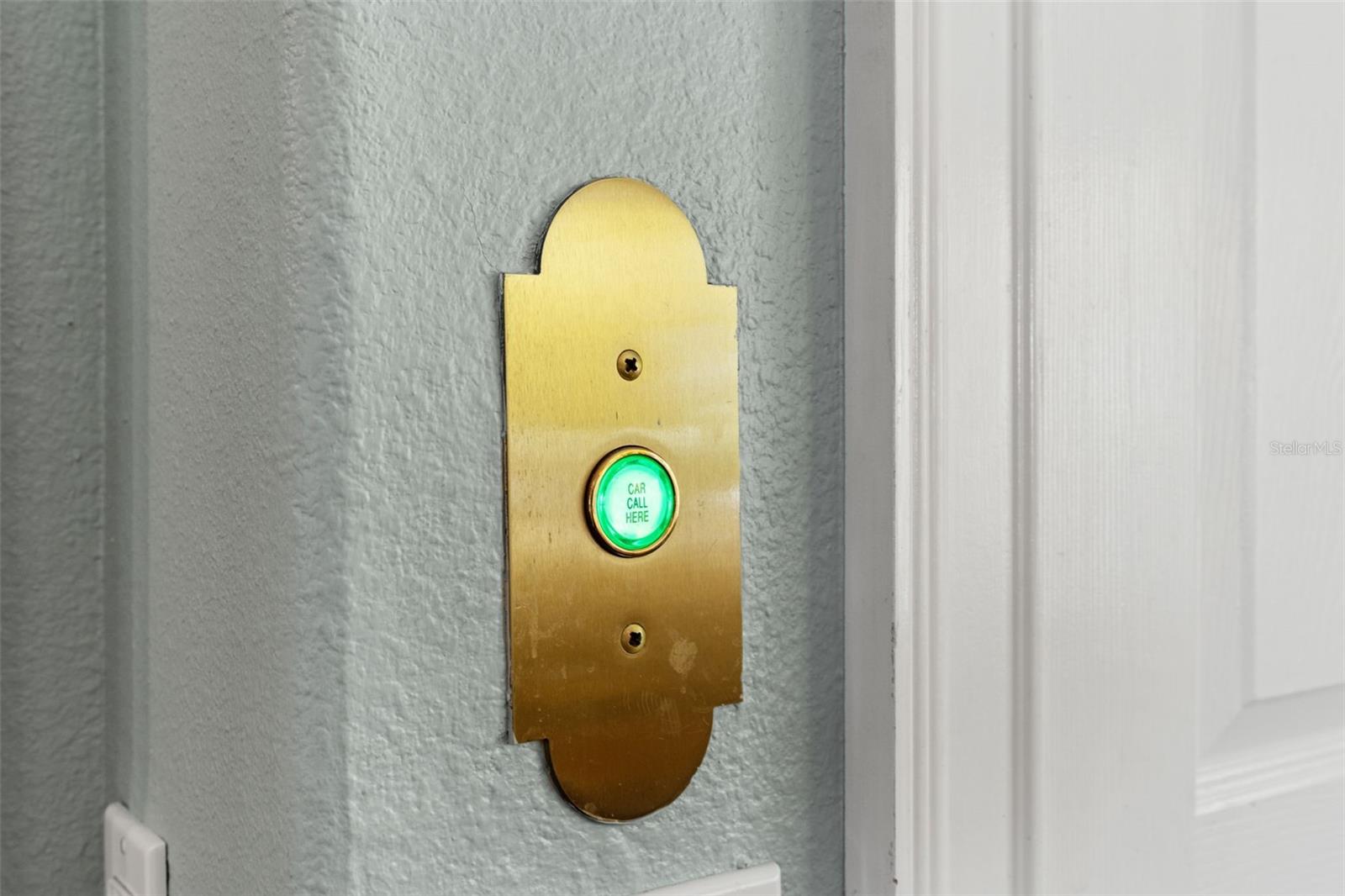 BELLA COSTA - Residential