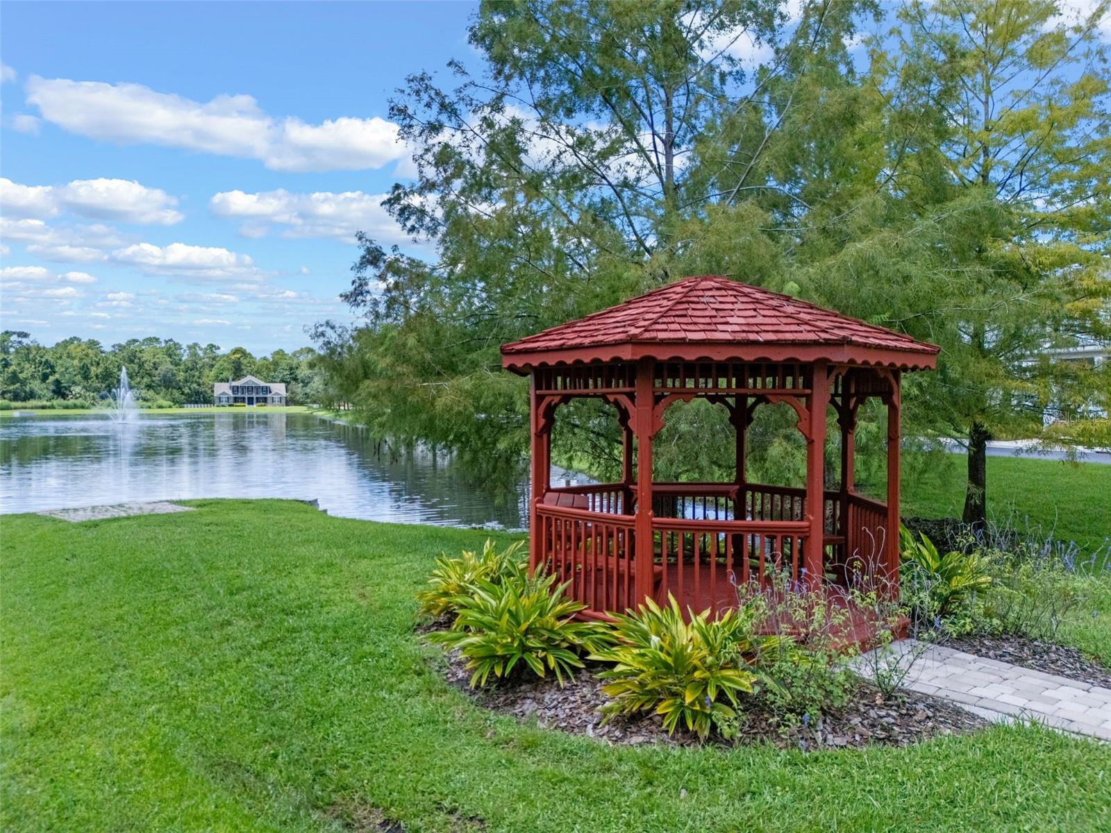 AVERY PARK - Residential