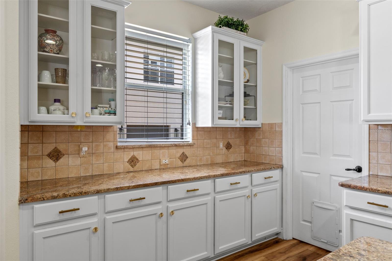 AVERY PARK - Residential