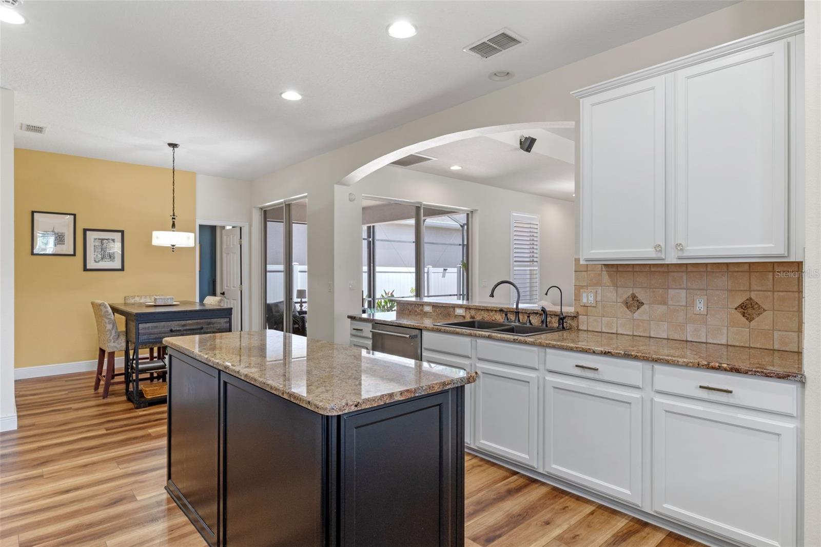 AVERY PARK - Residential