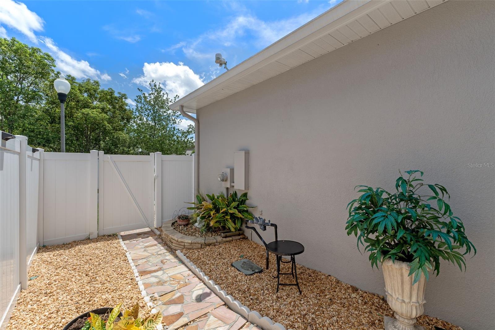 AVERY PARK - Residential