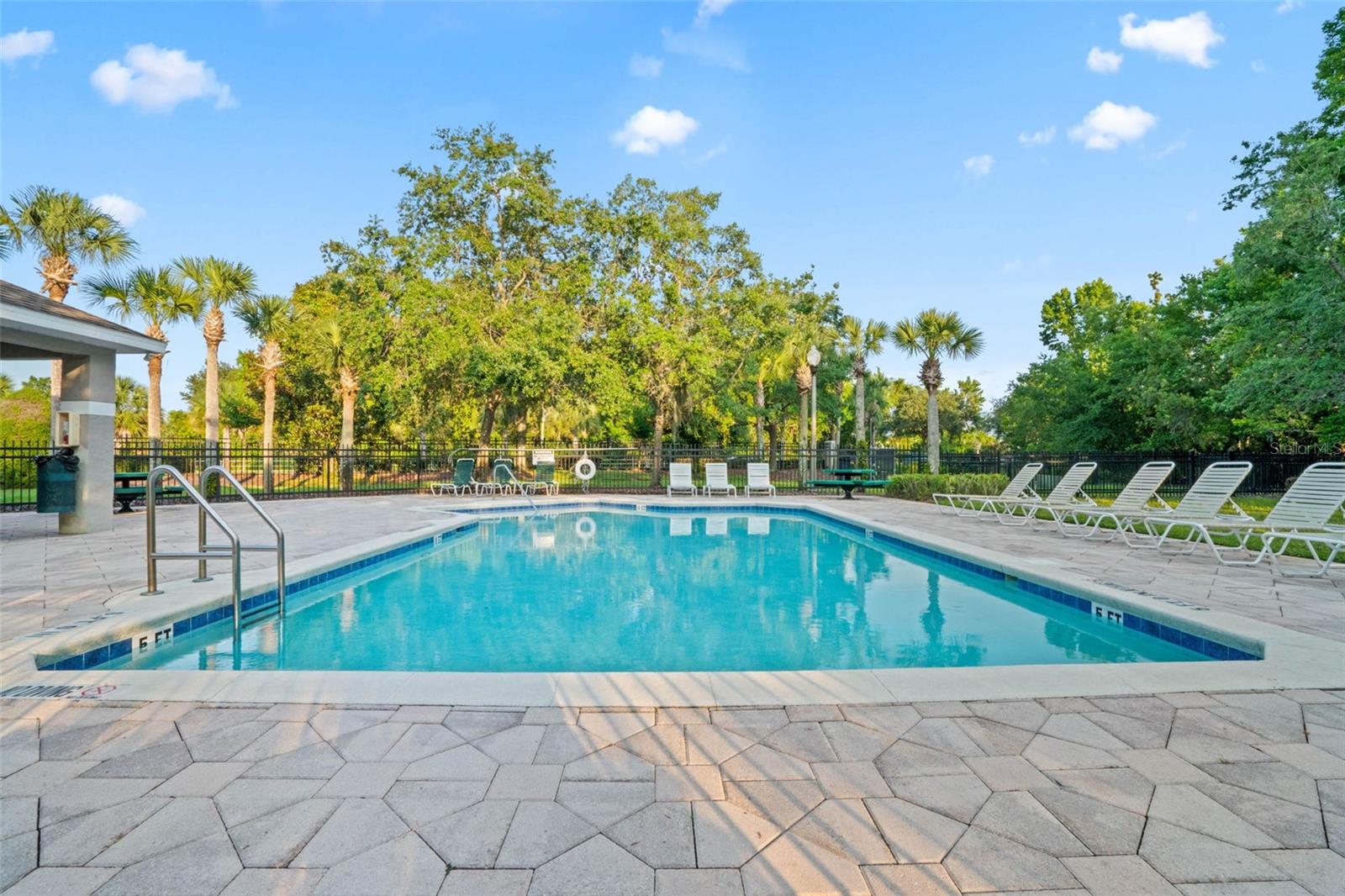 AVERY PARK - Residential
