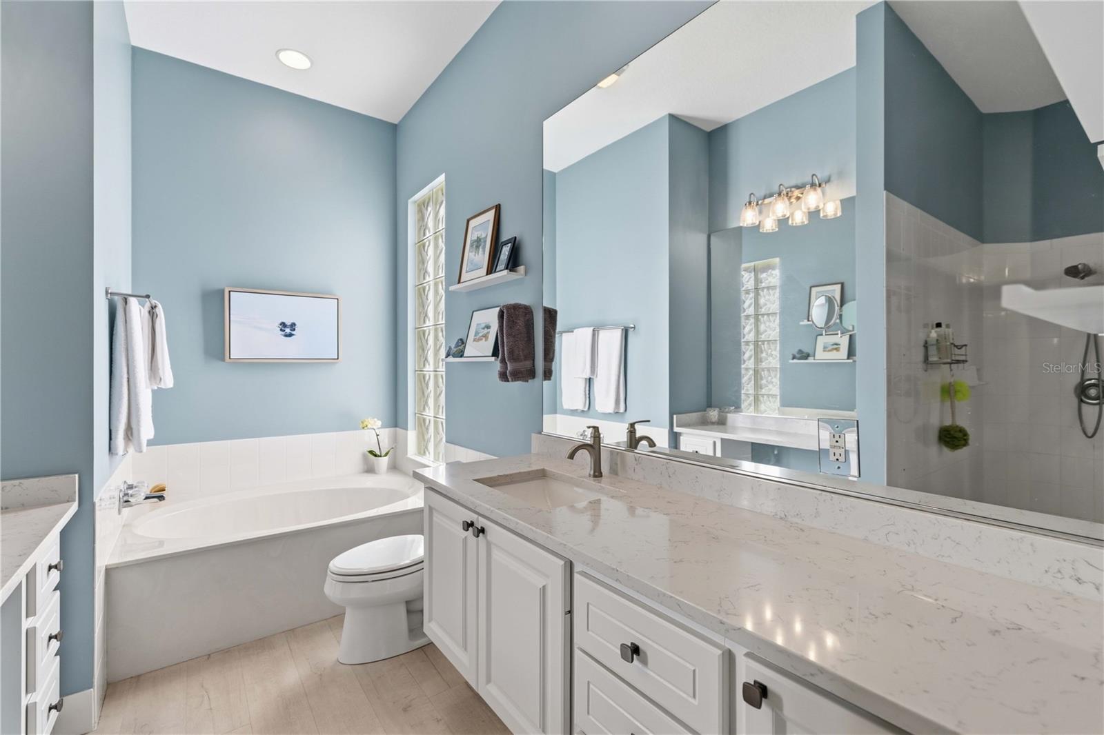 VILLAGEWALK UNIT 1B - Residential