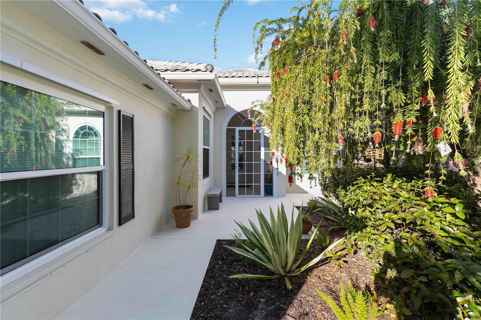 5696 FERRARA DRIVE, SARASOTA, FL, 34238 4 5696 FERRARA DRIVE