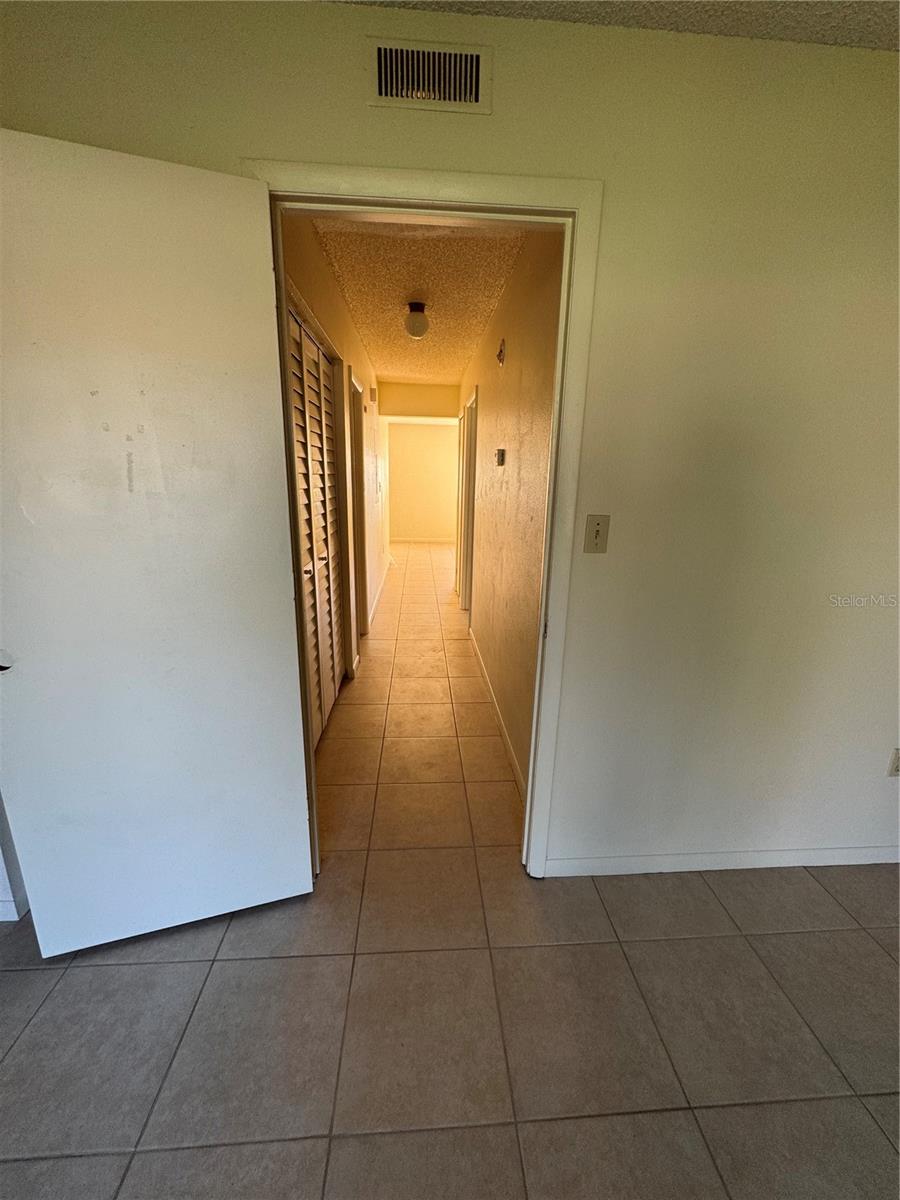 LAKE GIBSON VILLAS PH 03-C - Residential Lease