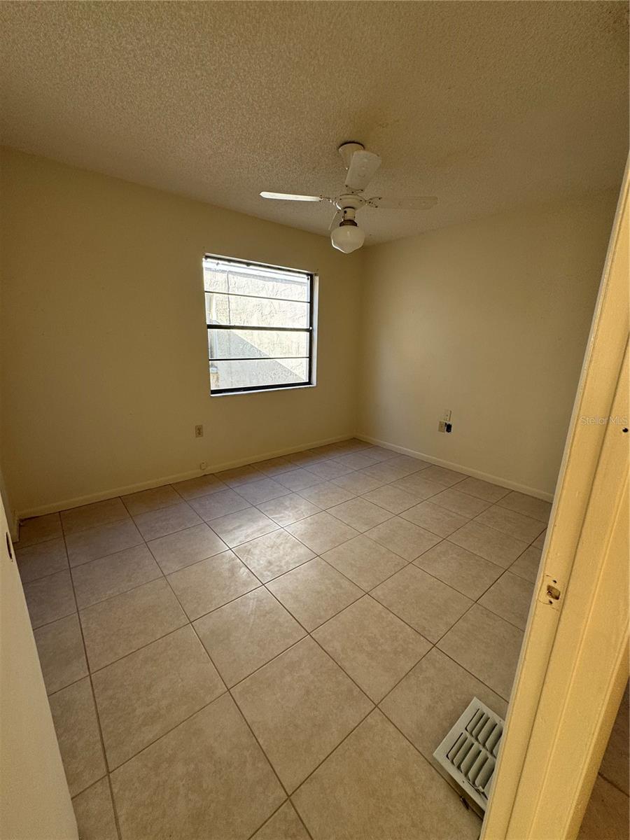 LAKE GIBSON VILLAS PH 03-C - Residential Lease