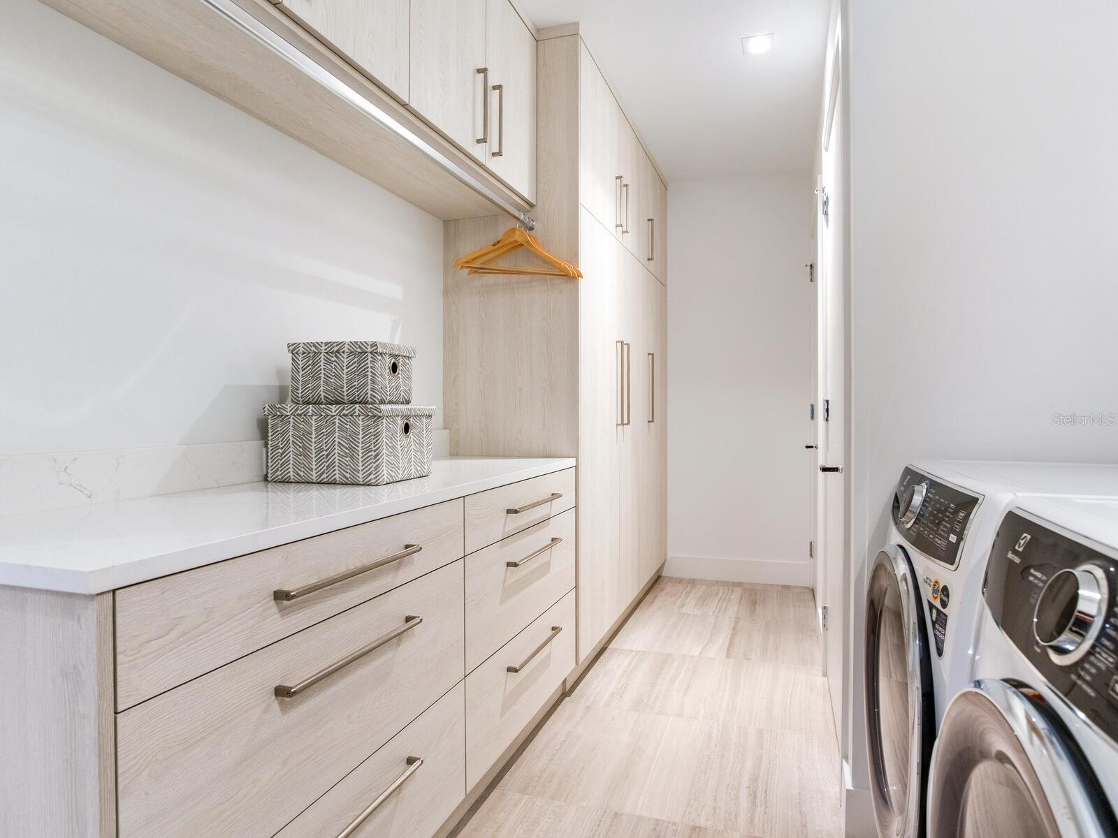 3105 BAY OAKS CONDO PCL #303 - Residential