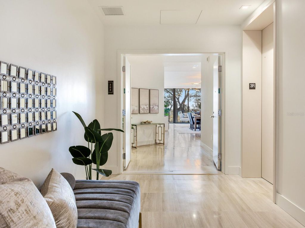 Photo of 3101 Bayshore Boulevard #303, Tampa, FL 33629 (MLS # TB8476844)