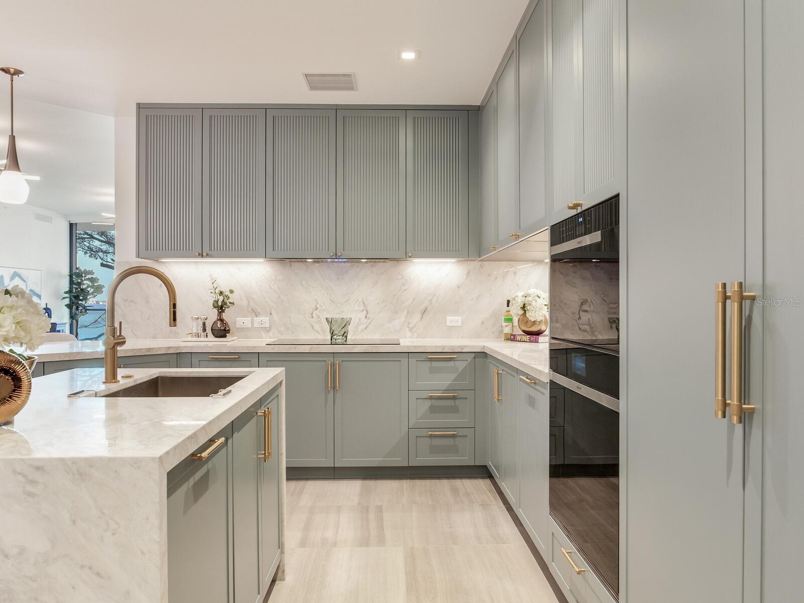 3105 BAY OAKS CONDO PCL #303 - Residential