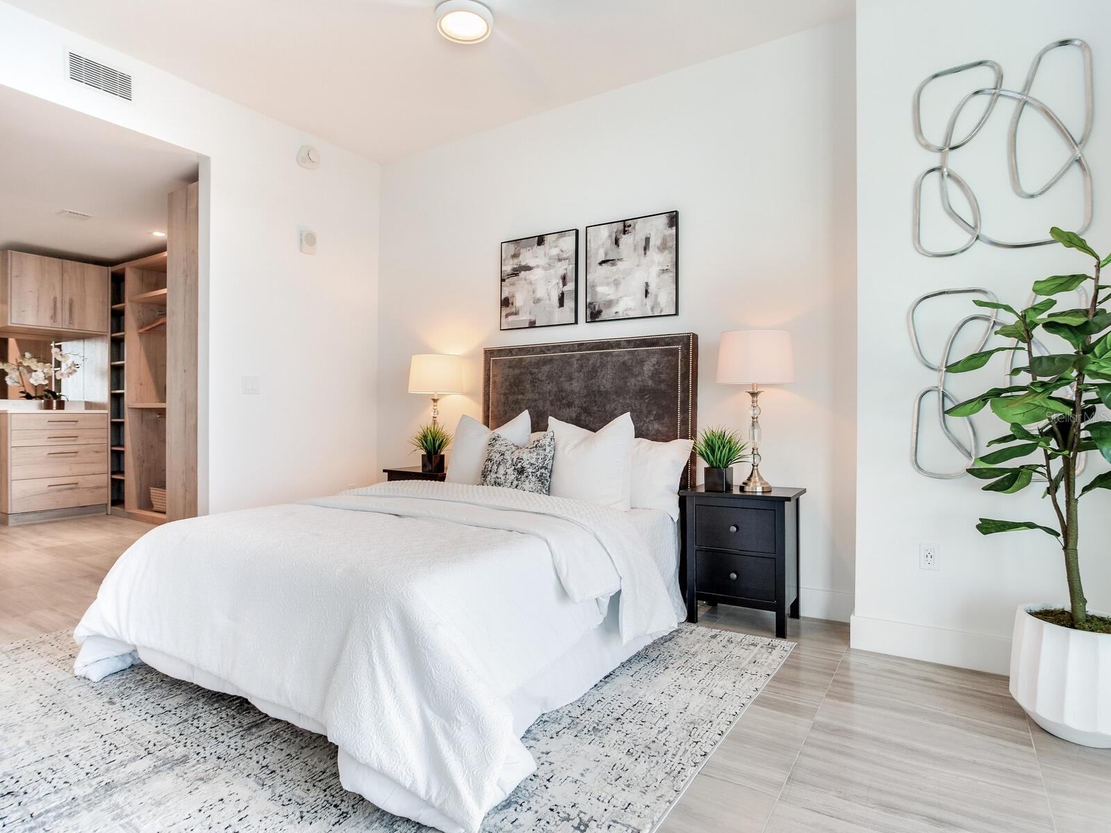 3105 BAY OAKS CONDO PCL #303 - Residential