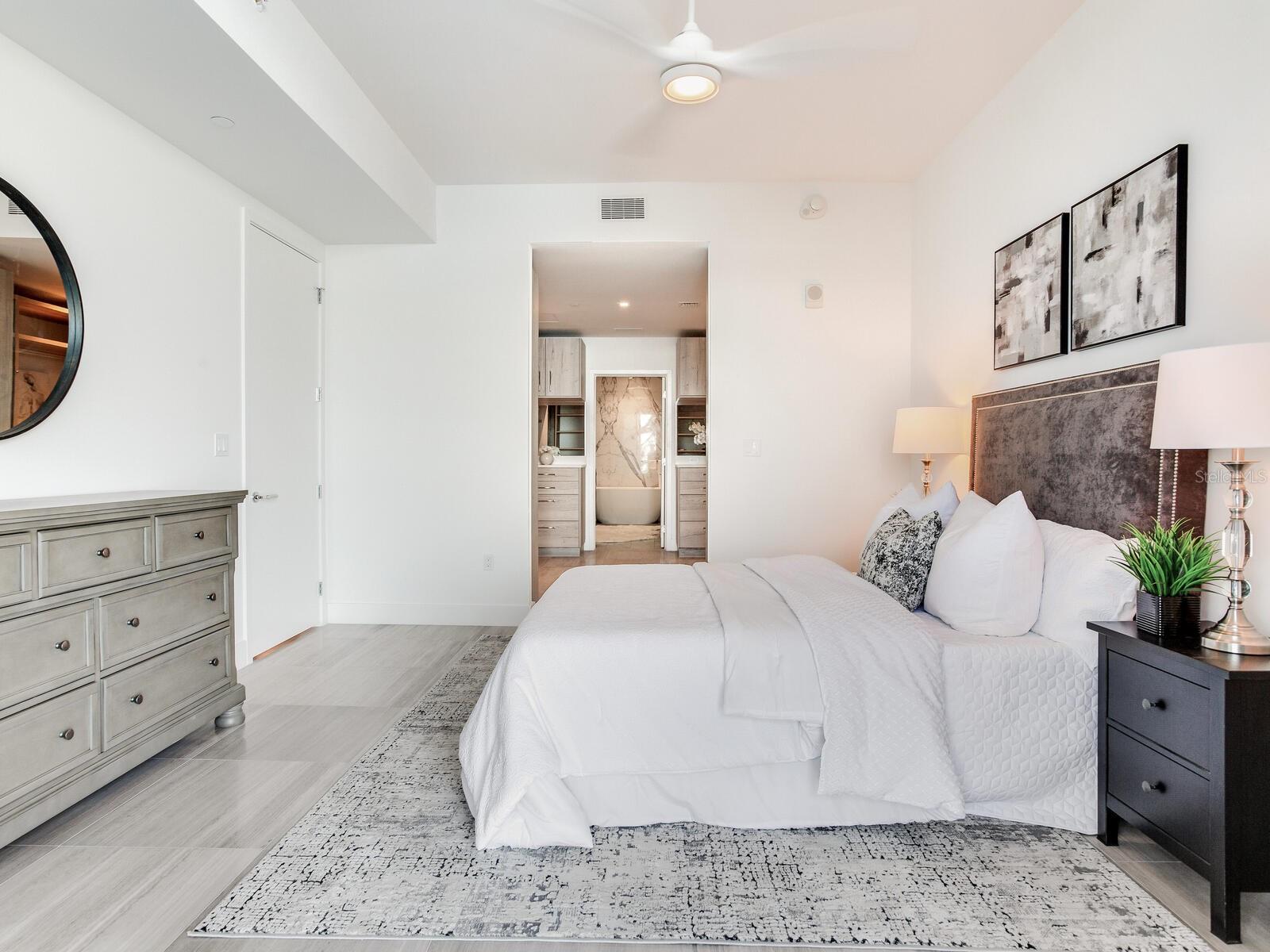 3105 BAY OAKS CONDO PCL #303 - Residential