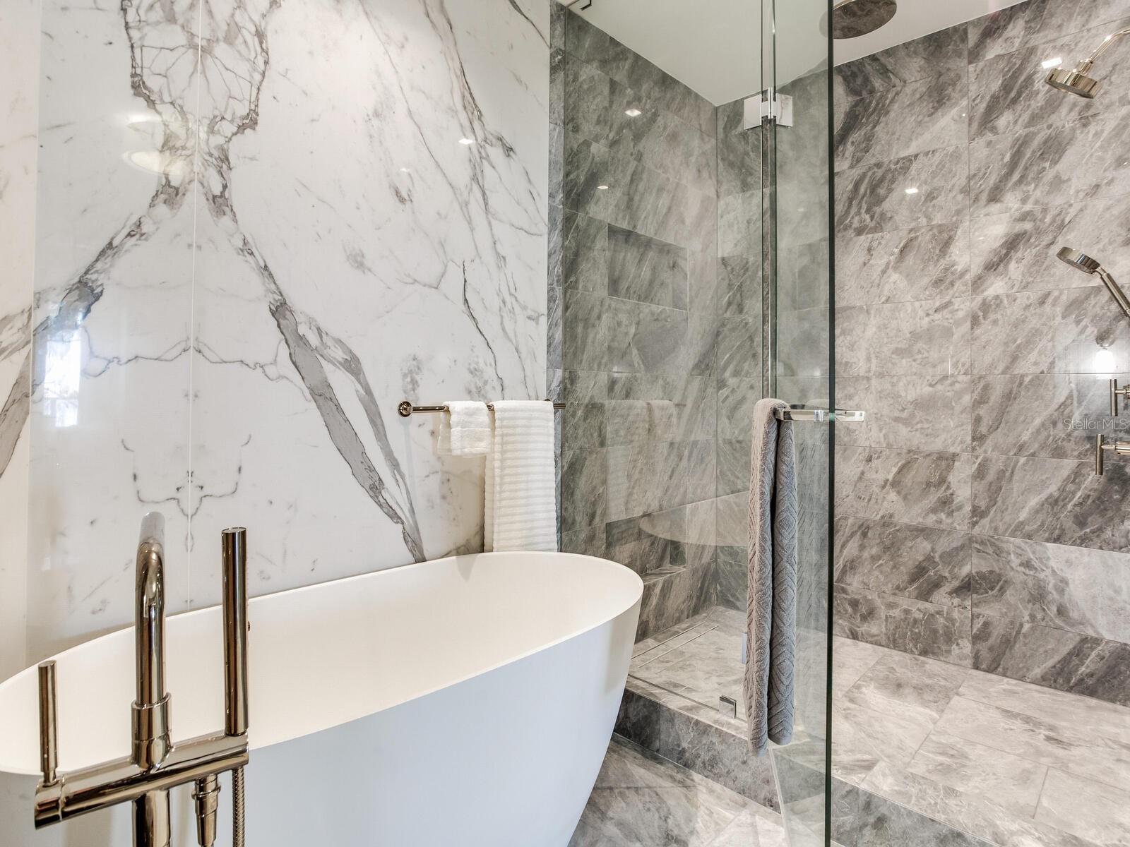 3105 BAY OAKS CONDO PCL #303 - Residential