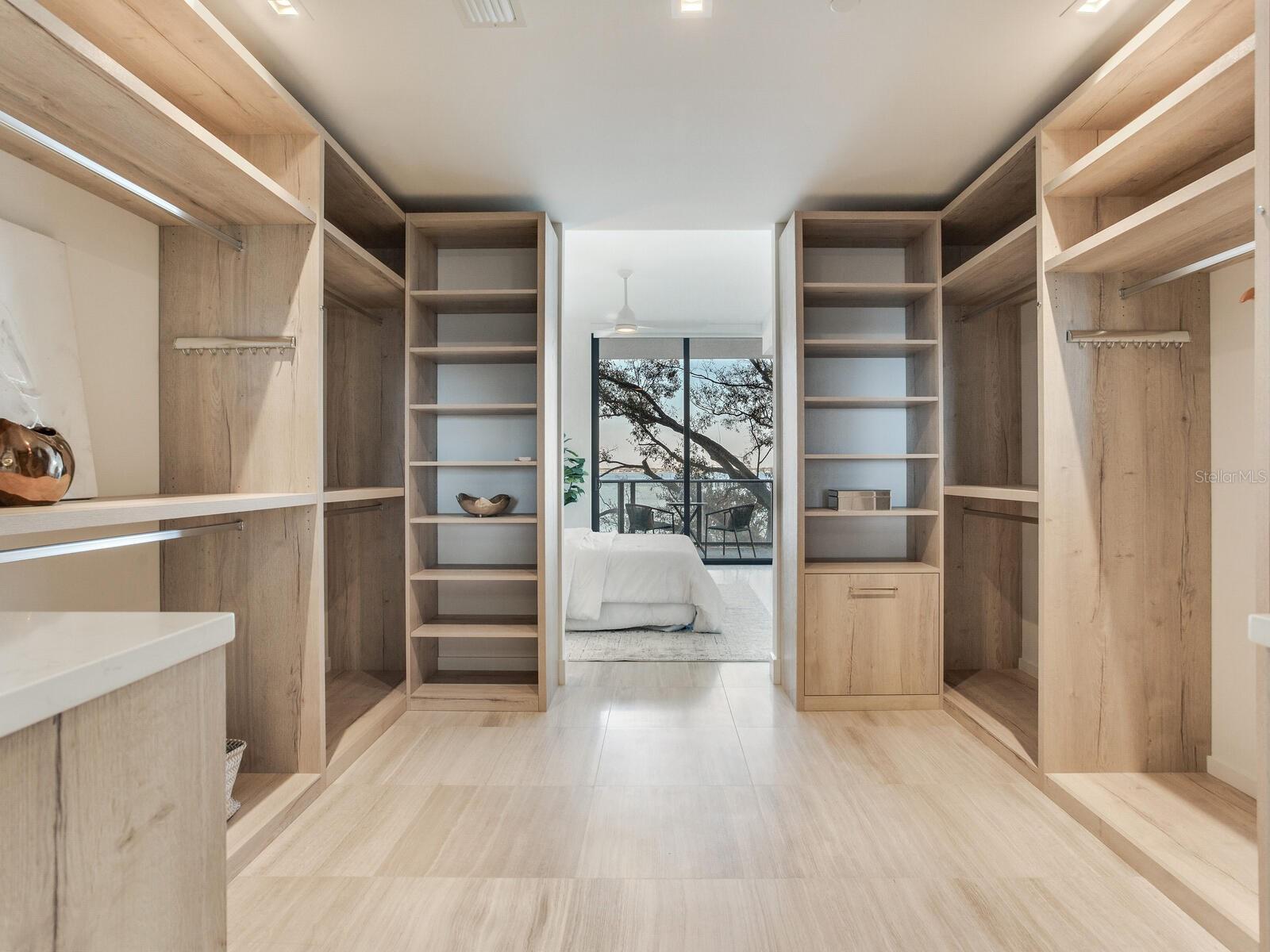 3105 BAY OAKS CONDO PCL #303 - Residential