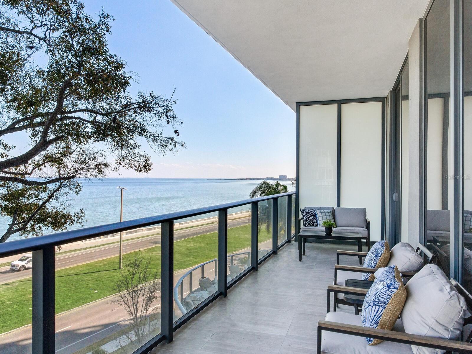 3105 BAY OAKS CONDO PCL #303 - Residential