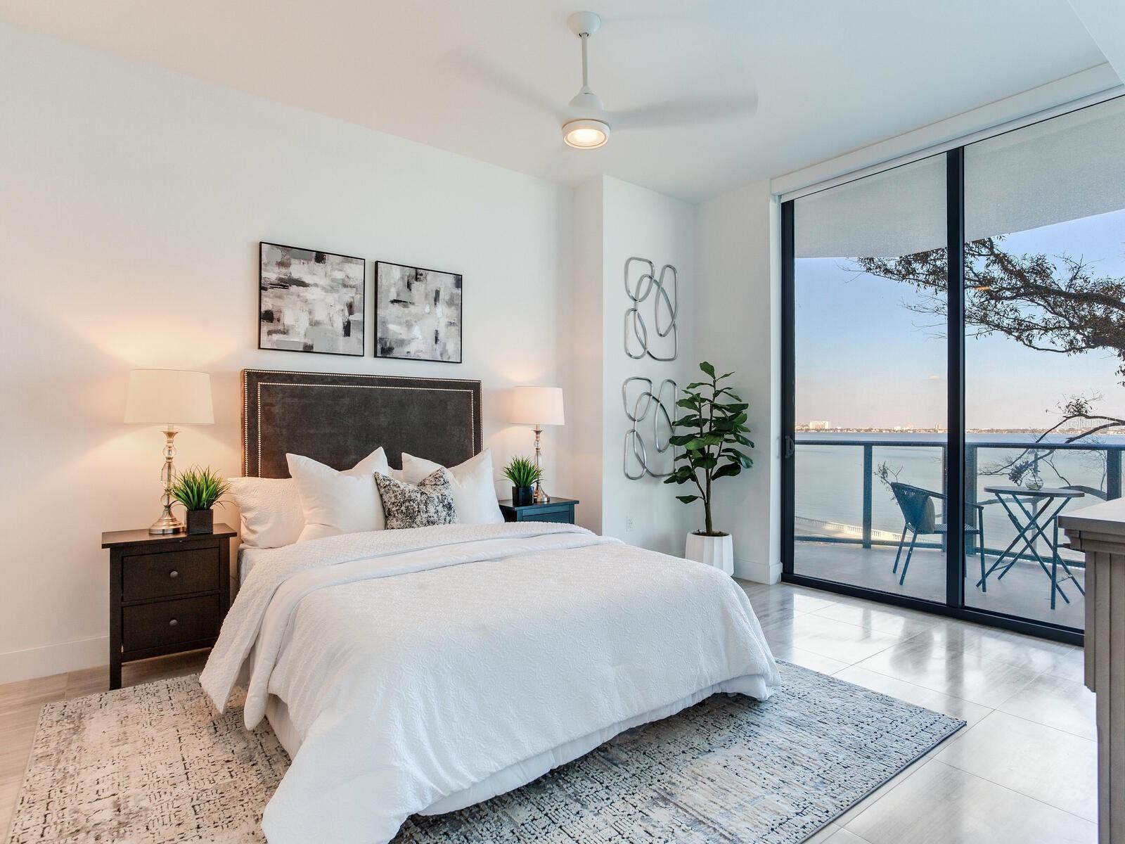 3105 BAY OAKS CONDO PCL #303 - Residential