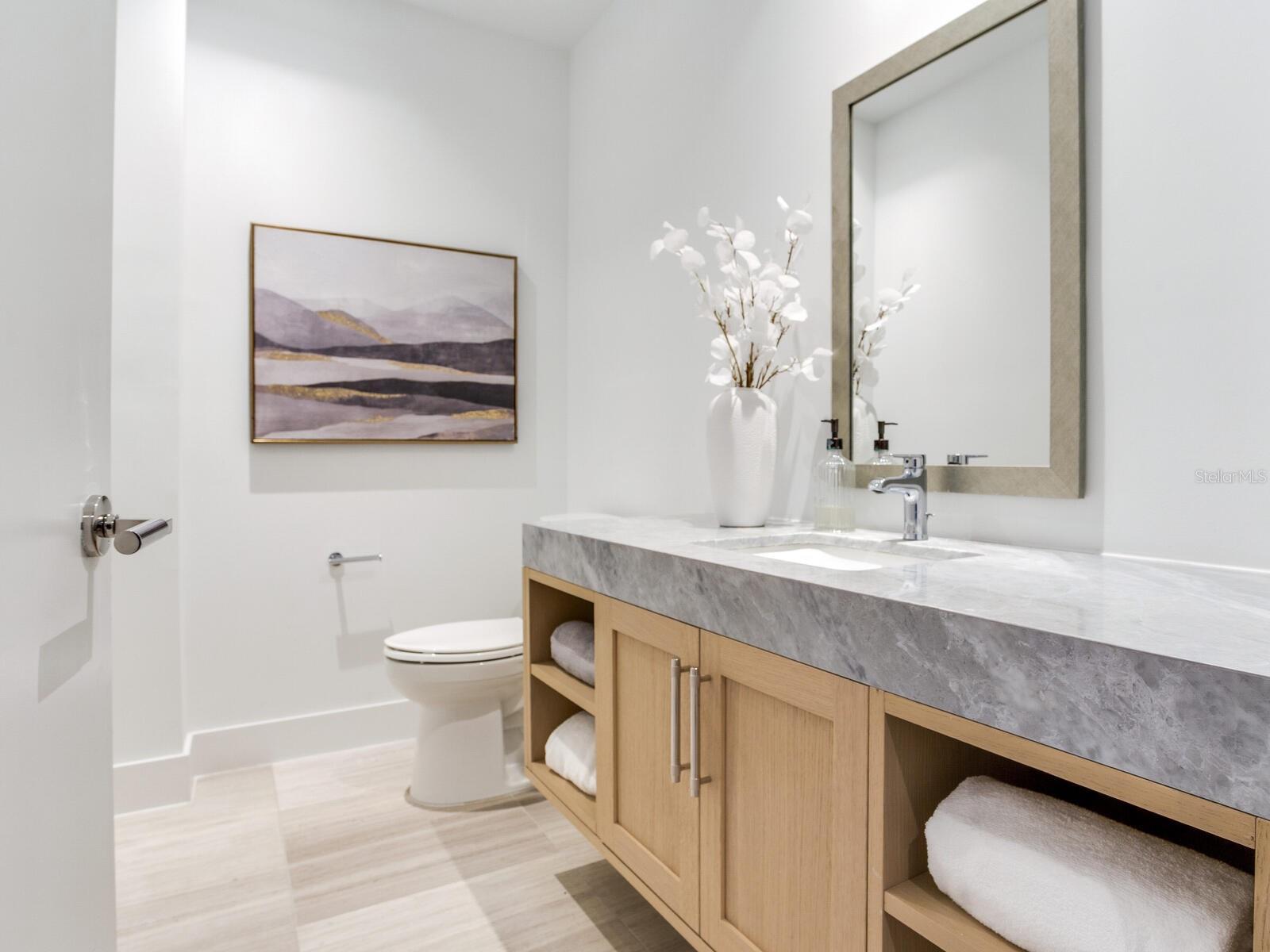 3105 BAY OAKS CONDO PCL #303 - Residential