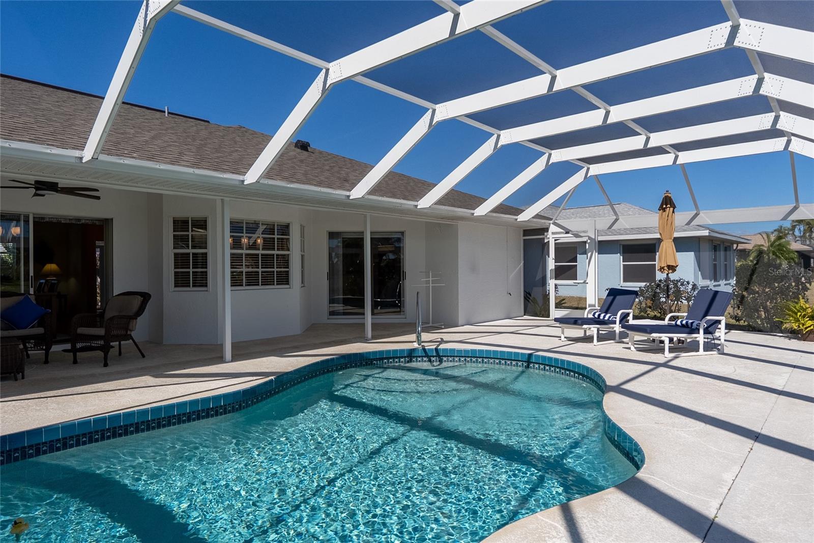 ROTONDA WEST PEBBLE BEACH - Residential