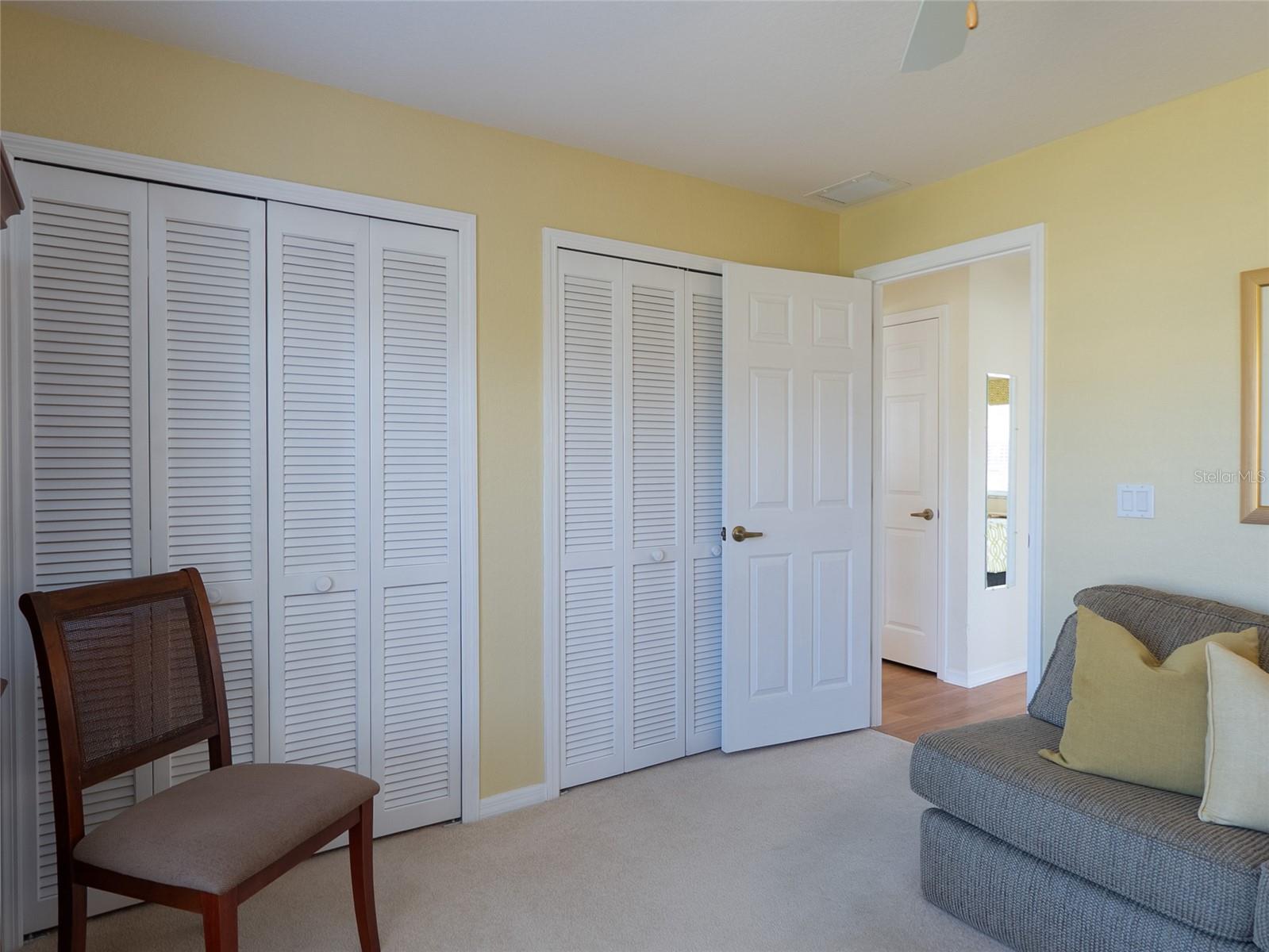 ROTONDA WEST PEBBLE BEACH - Residential